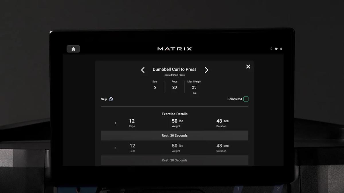 Vista frontale di una console Matrix con la programmazione seca AI.
