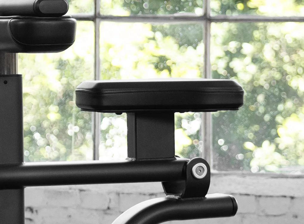 シーテットカーフレイズ シーテッド・カーフレイズの正しいやり方】ヒラメ筋を鍛え上げる