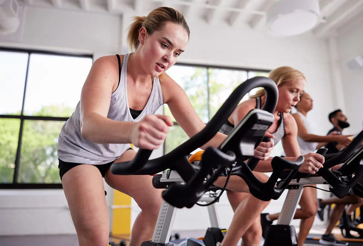 women doing Sprint 8 GX on cycle